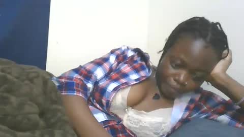 Snapshot of cilia_petite chatting on October 2025 01:42:01 AM cilia petite online show from October 2025 01:42:01 AM