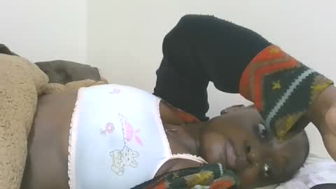 Snapshot of cilia_petite chatting on November 2025 06:34:02 AM cilia petite online show from November 2025 06:34:02 AM