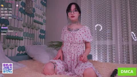   L  online show from November 2025 05:33:02 PM