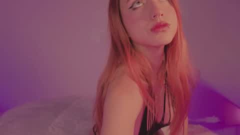 Snapshot of cinderella_lewis chatting on December 2025 11:54:01 PM Sofi Eva and Mey online show from December 2025 11:54:01 PM