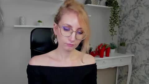 Cinderella online show from February 2026 06:35:01 AM