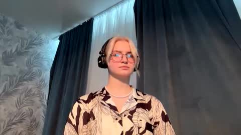 Snapshot of cindiwittner chatting on November 2025 05:33:02 PM Cindi online show from November 2025 05:33:02 PM