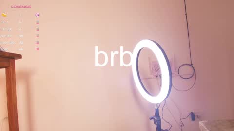 Snapshot of cinnamon__criss chatting on February 2025 07:50:01 AM cinnamon__criss online show from February 2025 07:50:01 AM