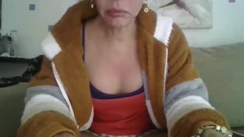 Snapshot of cinthia2525 chatting on June 2026 08:23:02 AM cinthia2525 online show from June 2026 08:23:02 AM
