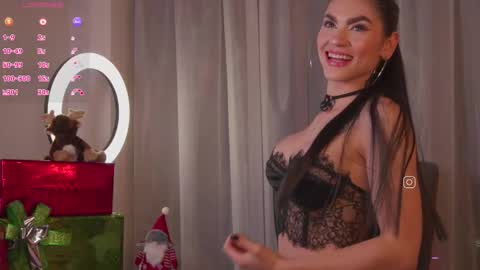 Cinthia online show from December 2025 05:26:01 AM