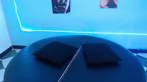 Cinthya online show from February 2026 06:37:01 PM