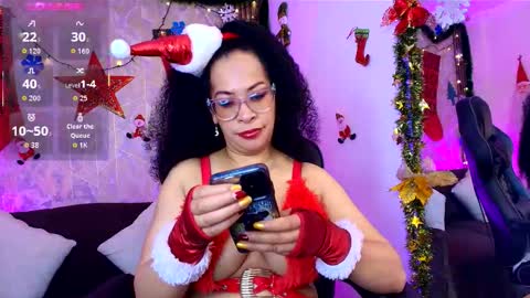 Snapshot of cintia_holms chatting on December 2025 11:48:01 AM Cintia online show from December 2025 11:48:01 AM