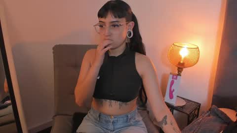 Cintya online show from February 2025 10:13:01 PM