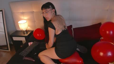 Cintya online show from February 2025 10:03:02 PM