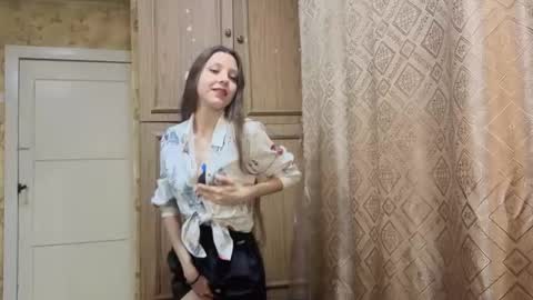 Lisa Salivan online show from December 2025 11:21:01 PM