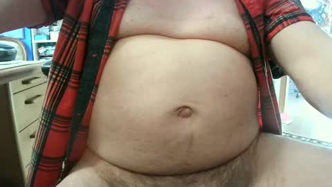 Snapshot of circus_bear chatting on March 2025 03:07:02 PM Circus Bear online show from March 2025 03:07:02 PM