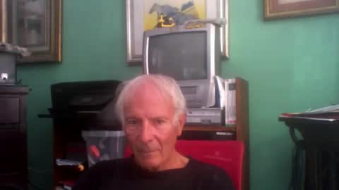 Snapshot of ciuk chatting on October 2025 09:06:02 AM ciuk online show from October 2025 09:06:02 AM