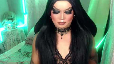 QUEEN CESS online show from June 2026 04:20:01 PM