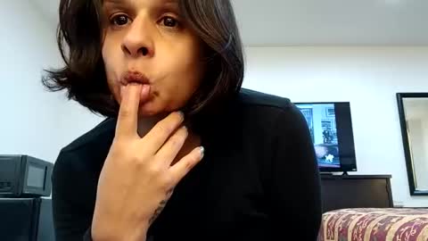 Snapshot of cjtovar90 chatting on February 2026 09:27:01 AM Joann online show from February 2026 09:27:01 AM