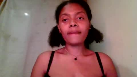 ckamilla45 online show from September 2025 06:18:02 PM