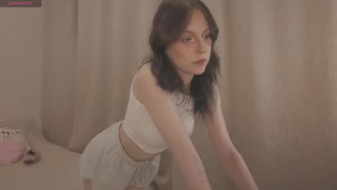 Claire Bennett online show from September 2025 02:33:01 AM