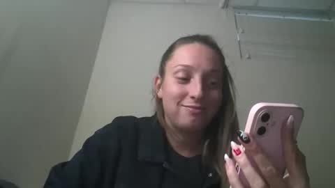 clairebearx3 online show from October 2025 06:51:01 PM