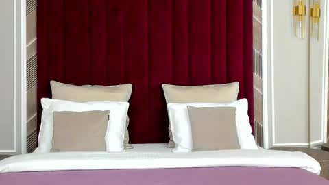 Claire online show from April 2026 02:38:01 PM