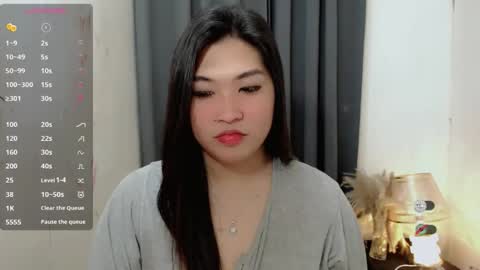 CLAIRE online show from October 2025 04:27:01 AM