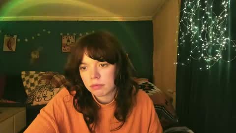 Snapshot of clancyosbourne chatting on April 2026 06:23:01 PM Clancy online show from April 2026 06:23:01 PM