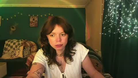 Snapshot of clancyosbourne chatting on May 2026 06:35:02 PM Clancy online show from May 2026 06:35:02 PM