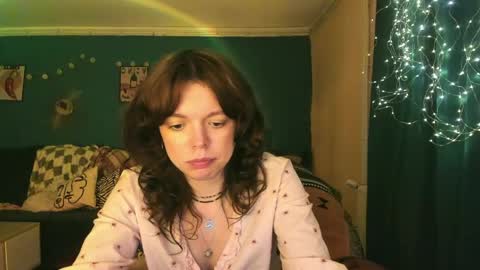 Snapshot of clancyosbourne chatting on May 2026 06:12:02 PM Clancy online show from May 2026 06:12:02 PM