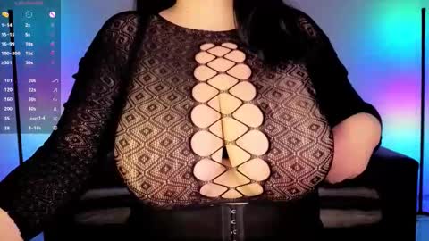 Clara  online show from November 2025 07:14:01 PM