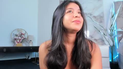 Snapshot of clara4w chatting on May 2026 12:11:01 PM Clara4w online show from May 2026 12:11:01 PM