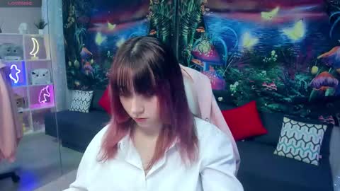 clarabenson online show from November 2025 06:41:02 PM