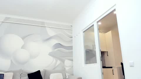 Clara and Nicky online show from January 2026 08:17:02 AM