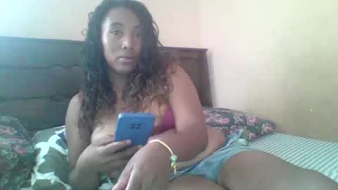 Clarah0123 online show from November 2025 08:47:02 AM