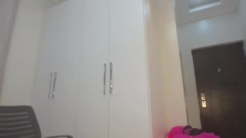 clara11 online show from December 2025 07:21:01 PM