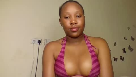 clara11 online show from April 2026 10:05:01 PM