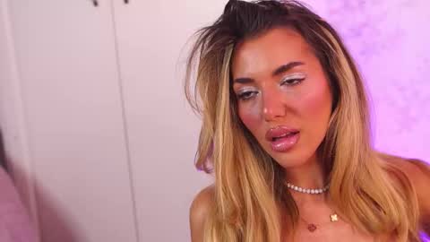 ClaraHazel online show from November 2025 04:24:01 AM