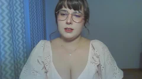 Clara online show from June 2026 05:56:02 PM