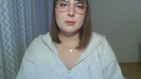 Clara online show from June 2026 06:50:01 PM