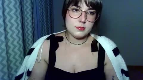 Clara online show from July 2026 06:43:02 PM