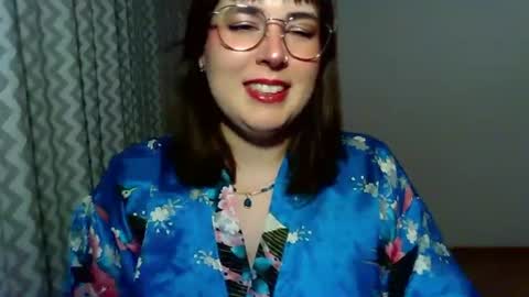 Clara online show from July 2026 07:01:02 PM
