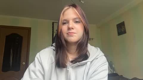 Snapshot of claremorales chatting on April 2026 09:48:02 AM Anfisa online show from April 2026 09:48:02 AM