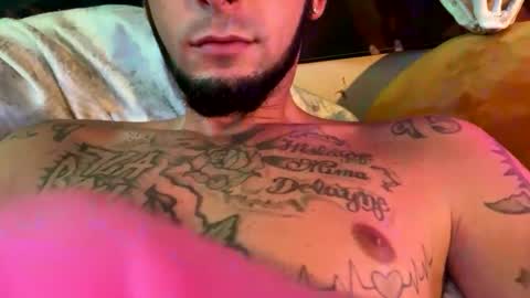 Snapshot of clarkshammer95 chatting on October 2025 03:53:01 AM clarkshammer95 online show from October 2025 03:53:01 AM