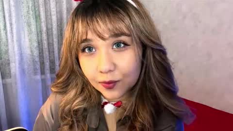 Snapshot of clary_cloud chatting on November 2025 06:41:02 PM Lara online show from November 2025 06:41:02 PM