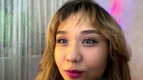 Snapshot of clary_cloud chatting on December 2025 06:47:02 PM Lara online show from December 2025 06:47:02 PM