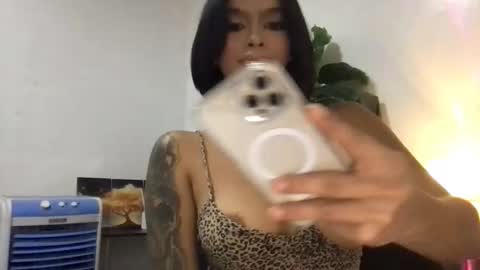 Snapshot of claryfrayx chatting on November 2025 11:25:01 AM Clary online show from November 2025 11:25:01 AM