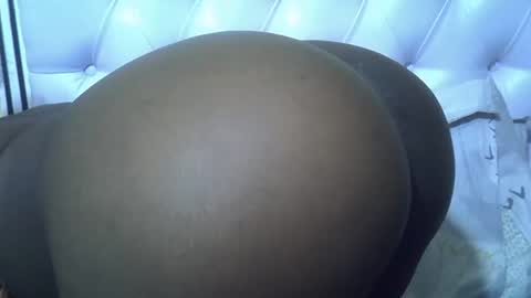 Snapshot of classy_zoey chatting on October 2025 02:10:01 AM classy_zoey online show from October 2025 02:10:01 AM