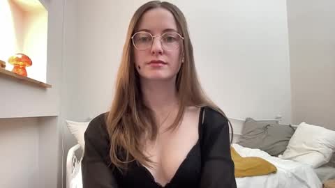 Snapshot of classyandgirly chatting on April 2026 07:14:01 PM classyandgirly online show from April 2026 07:14:01 PM