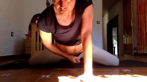 claudi779 online show from October 2025 12:17:01 PM