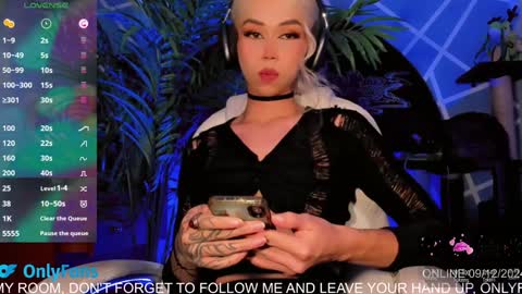   online show from December 2024 01:43:01 AM