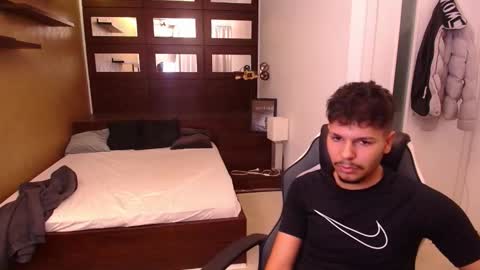 ClayMaddox online show from October 2025 04:01:02 AM
