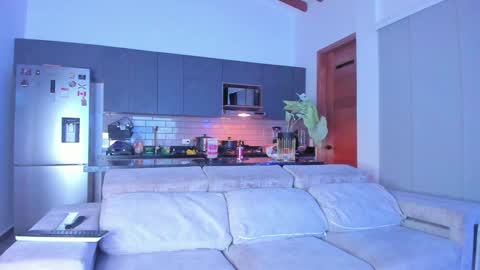 claytonburgues online show from February 2025 03:59:01 AM