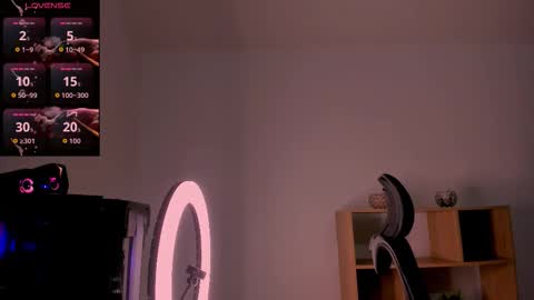 Cleo Adams online show from November 2025 04:44:02 AM